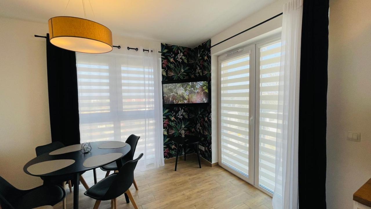 Apartamenty Na Wiejskiej Ustronie Morskie Eksteriør bilde